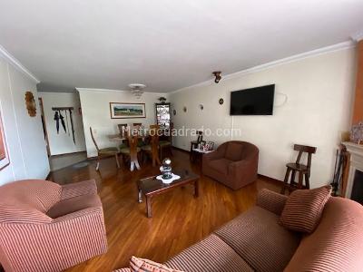 Apartamento de 3 alcobas en venta en El Batán, Bogotá, 105 m² · foto 2 de 15