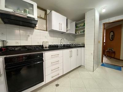 Apartamento de 3 alcobas en venta en El Batán, Bogotá, 105 m² · foto 5 de 15