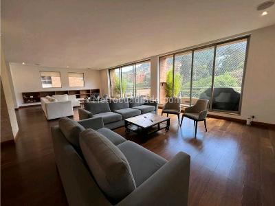 Apartamento de 3 alcobas en venta en Chico, Bogotá, 345 m² · foto 3 de 17