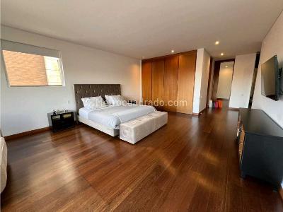 Apartamento de 3 alcobas en venta en Chico, Bogotá, 345 m² · foto 14 de 17