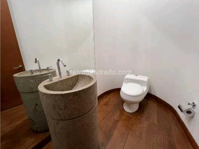 Apartamento de 3 alcobas en venta en Chico, Bogotá, 345 m² · foto 17 de 17
