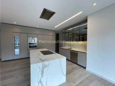 Apartamento en venta en Chico, Bogotá · foto 10 de 18