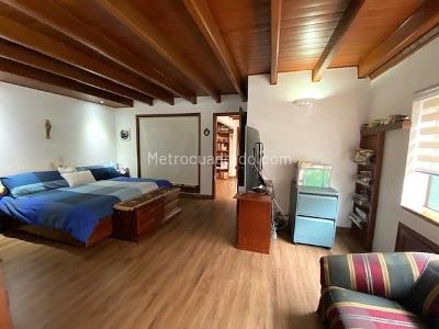 Apartamento de 3 alcobas en venta en Santa Barbara Occidental, Bogotá, 170 m² · foto 11 de 19