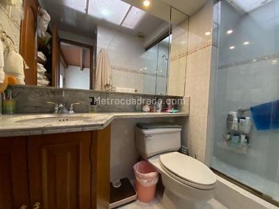 Apartamento de 3 alcobas en venta en Santa Barbara Occidental, Bogotá, 170 m² · foto 19 de 19