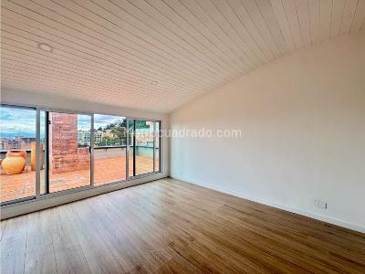 Apartamento de 4 alcobas en venta en Los Rosales, Bogotá, 340 m² · foto 13 de 20