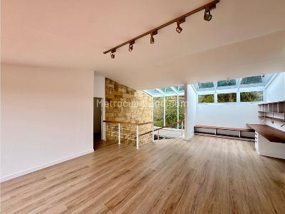Apartamento de 4 alcobas en venta en Los Rosales, Bogotá, 340 m² · foto 17 de 20
