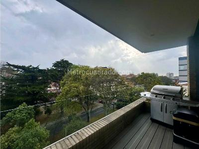 Apartamento de 1 alcoba en venta en Chico Norte, Bogotá, 155 m² · foto 9 de 20