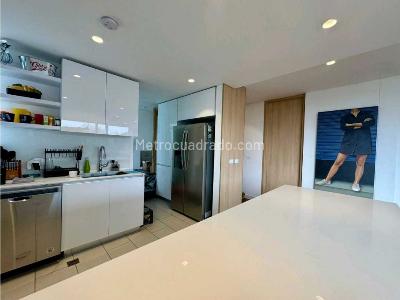 Apartamento de 1 alcoba en venta en Chico Norte, Bogotá, 155 m² · foto 12 de 20