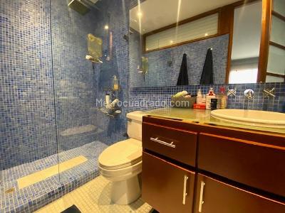 Apartamento de 2 alcobas en venta en Rosales Bellavista, Bogotá, 90 m² · foto 15 de 17