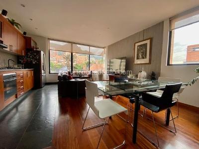 Apartamento de 2 alcobas en venta en Rosales Bellavista, Bogotá, 90 m² · foto 4 de 17