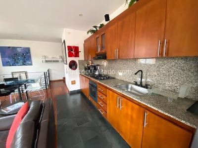 Apartamento de 2 alcobas en venta en Rosales Bellavista, Bogotá, 90 m² · foto 5 de 17