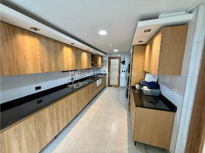 Apartamento en venta en Los Rosales, Bogotá · foto 6 de 15