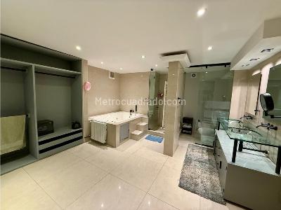 Apartamento en venta en Los Rosales, Bogotá · foto 10 de 15