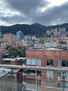 Apartamento en arriendo en Parque El Chico, Bogotá · foto 4 de 17