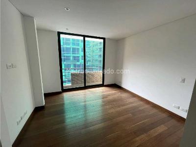 Apartamento de 2 alcobas en venta en Chico Reservado, Bogotá, 153 m² · foto 7 de 14