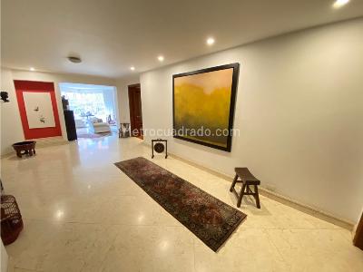 Apartamento en venta en El Refugio, Bogotá · foto 2 de 8