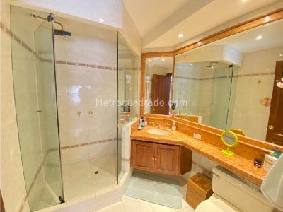 Apartamento en venta en El Refugio, Bogotá · foto 8 de 8