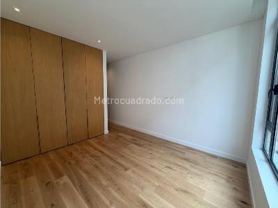 Apartamento de 3 alcobas en venta en La Cabrera, Bogotá, 205 m² · foto 9 de 16