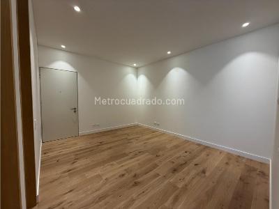 Apartamento de 3 alcobas en venta en La Cabrera, Bogotá, 205 m² · foto 11 de 16