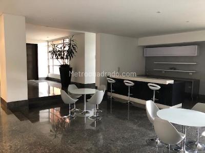Apartamento de 2 alcobas en arriendo en Chico Cabrera, Bogotá, 117 m² · foto 6 de 10