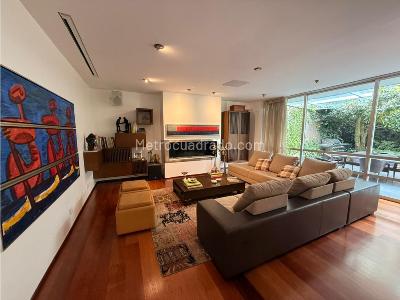 Casa de 4 alcobas en venta en Santa Ana Oriental, Bogotá, 500 m² · foto 2 de 20