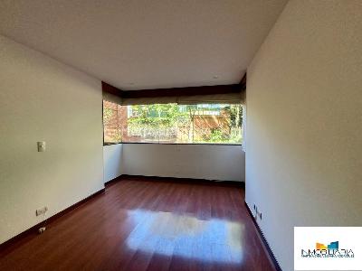 Apartamento en venta en Los Rosales, Bogotá · foto 14 de 19