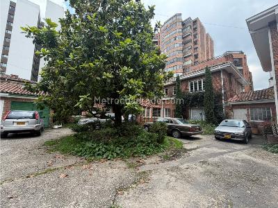 Casa de 3 alcobas en venta en El Nogal, Bogotá, 313 m² · foto 6 de 14