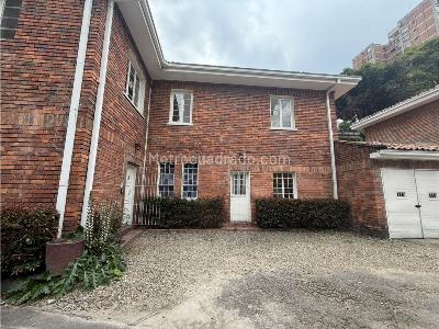 Casa de 3 alcobas en venta en El Nogal, Bogotá, 313 m² · foto 12 de 14