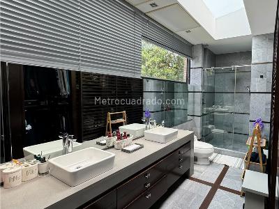 Casa de 4 alcobas en venta en Santa Ana Oriental, Bogotá, 570 m² · foto 15 de 20