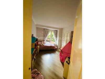 Apartamento de 3 alcobas en venta en Santa Ana Oriental, Bogotá, 195 m² · foto 10 de 14