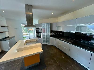 Casa en venta en Usaquen, Bogotá · foto 8 de 20