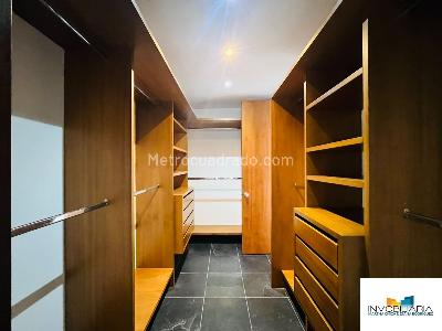 Apartamento de 1 alcoba en arriendo en Los Rosales, Bogotá, 110 m² · foto 14 de 17