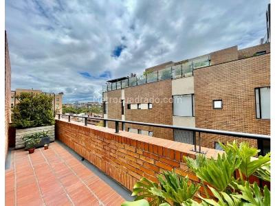 Apartamento de 2 alcobas en venta en La Cabrera, Bogotá, 131 m² · foto 9 de 16