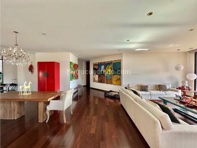 Apartamento en venta en Los Rosales, Bogotá · foto 3 de 20