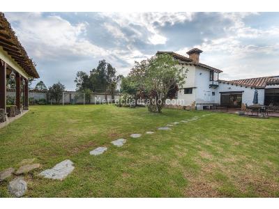 Casa de 5 alcobas en venta en Guaymaral, Bogotá, 700 m² · foto 2 de 20