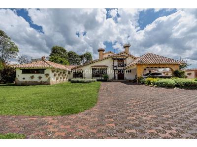 Casa de 5 alcobas en venta en Guaymaral, Bogotá, 700 m² · foto 4 de 20