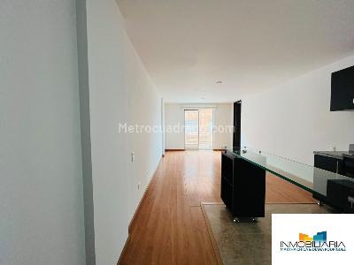 Apartamento de 1 alcoba en arriendo en El Batan, Bogotá, 56 m² · foto 2 de 14