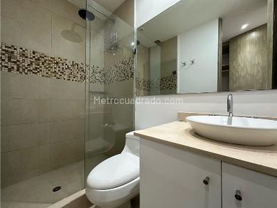 Apartamento en venta en Los Rosales, Bogotá · foto 10 de 16