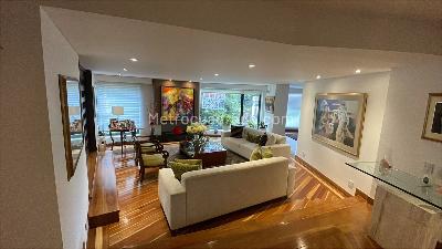 Apartamento en venta en Chico Alto, Bogotá · foto 2 de 11