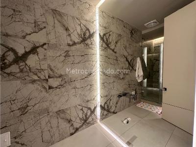 Apartamento de 3 alcobas en venta en Rosales Bajo, Bogotá, 200 m² · foto 16 de 20