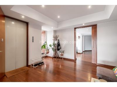 Apartamento de 4 alcobas en venta en Los Rosales, Bogotá, 360 m² · foto 6 de 14