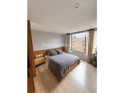 Apartamento de 1 alcoba en arriendo en Chico Reservado, Bogotá, 63 m² · foto 6 de 8
