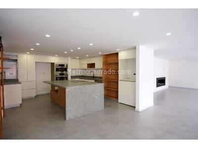 Apartamento de 3 alcobas en venta en Chico Norte, Bogotá, 280 m² · foto 3 de 20