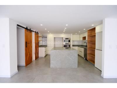Apartamento de 3 alcobas en venta en Chico Norte, Bogotá, 280 m² · foto 4 de 20