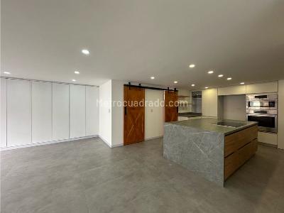 Apartamento de 3 alcobas en venta en Chico Norte, Bogotá, 280 m² · foto 7 de 20