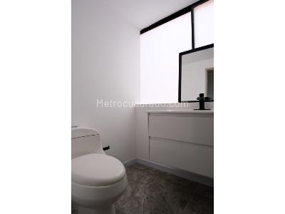Apartamento de 3 alcobas en venta en Chico Norte, Bogotá, 280 m² · foto 9 de 20