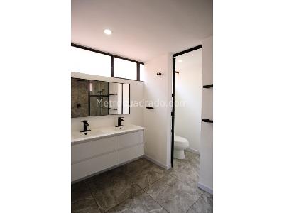 Apartamento de 3 alcobas en venta en Chico Norte, Bogotá, 280 m² · foto 17 de 20