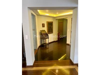 Apartamento de 4 alcobas en venta en Chico Norte, Bogotá, 400 m² · foto 10 de 17