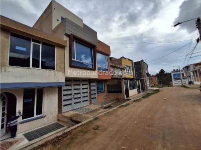 Casa de 5 alcobas en venta en La Granja, Tunja, 190 m² · foto 17 de 20
