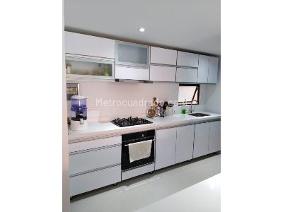 Apartamento de 3 alcobas en venta en Unicentro, Tunja, 104 m² · foto 9 de 20